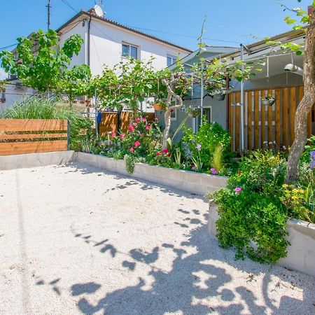Apartman Enjoy Ρόβινι Εξωτερικό φωτογραφία