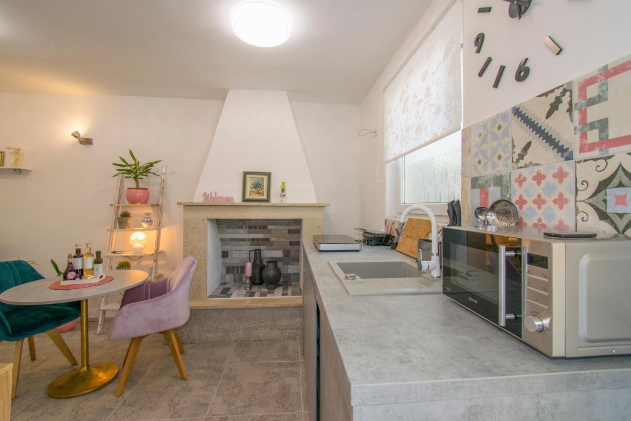Apartman Enjoy Ρόβινι Εξωτερικό φωτογραφία