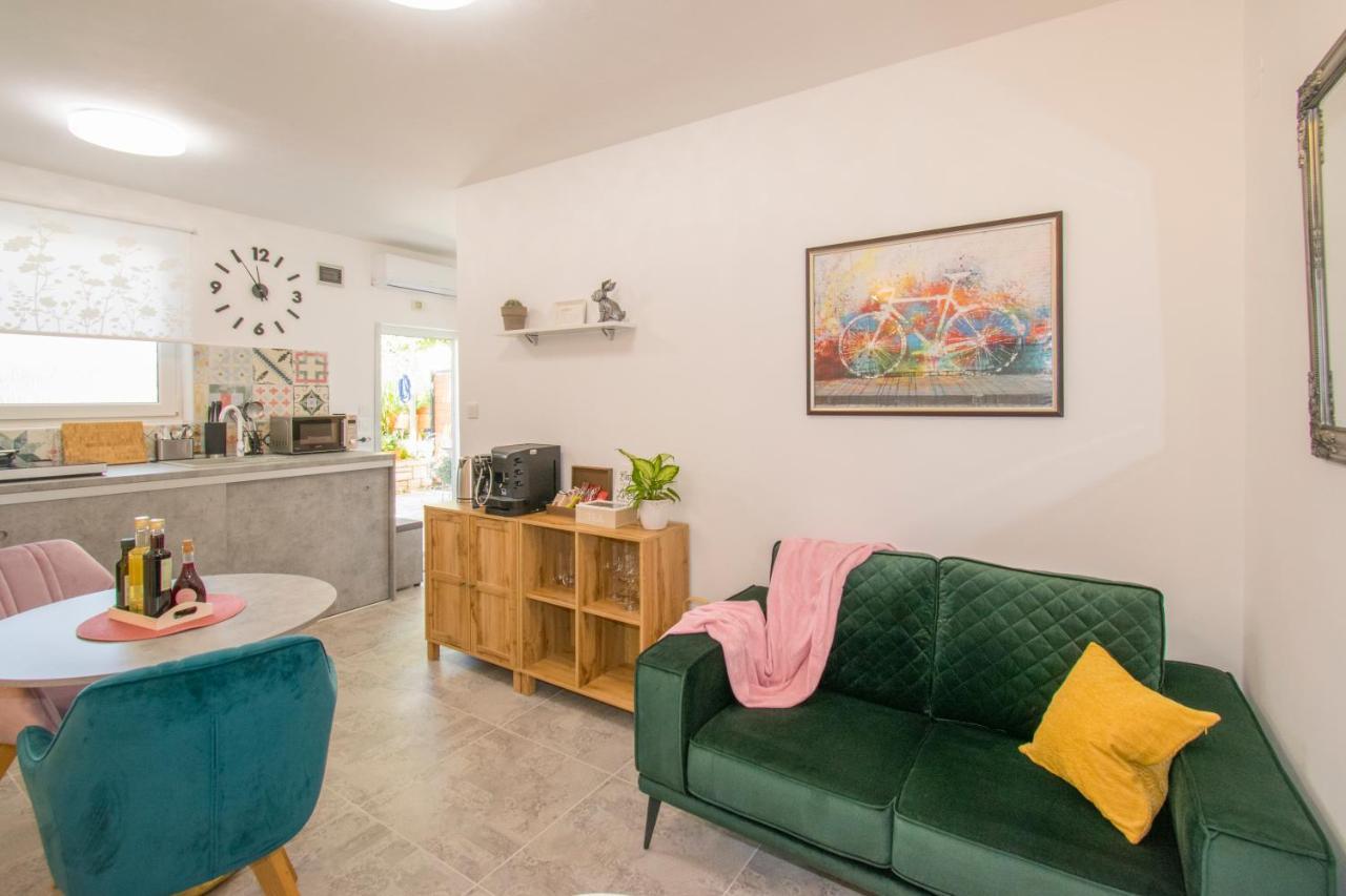 Apartman Enjoy Ρόβινι Εξωτερικό φωτογραφία