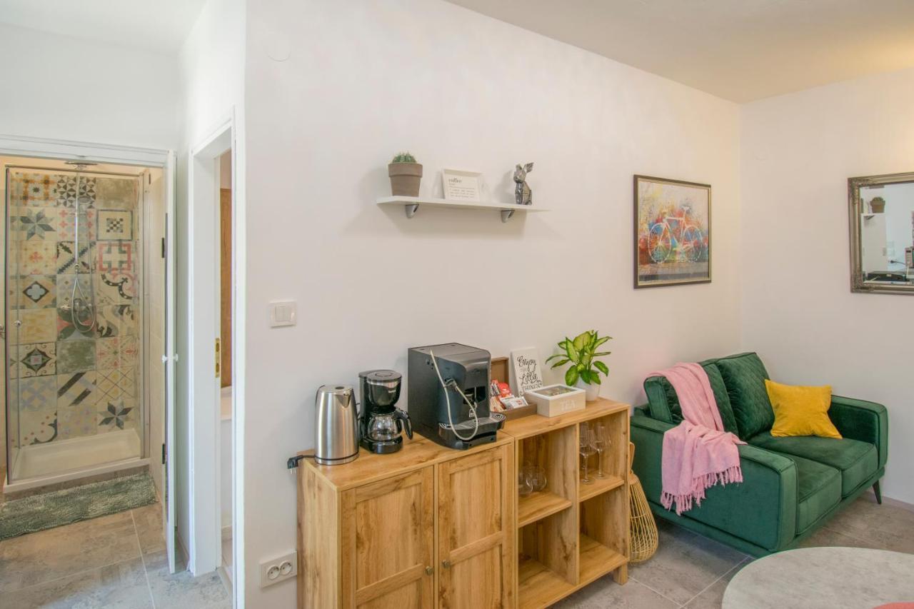 Apartman Enjoy Ρόβινι Εξωτερικό φωτογραφία