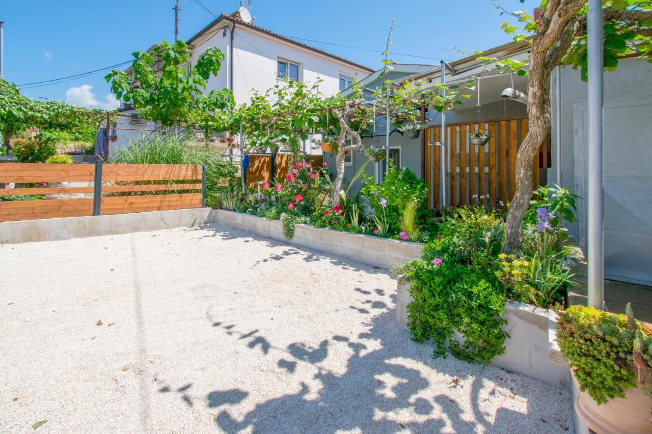 Apartman Enjoy Ρόβινι Εξωτερικό φωτογραφία