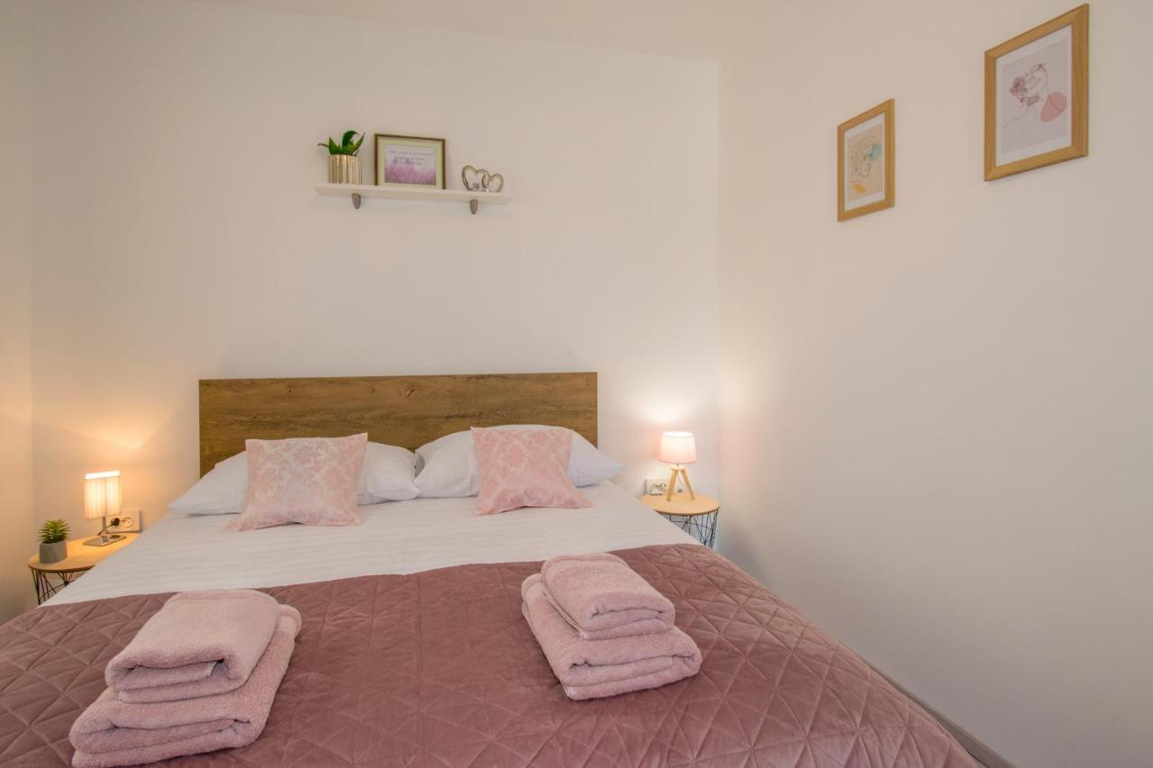 Apartman Enjoy Ρόβινι Εξωτερικό φωτογραφία
