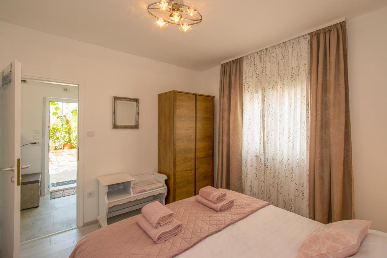 Apartman Enjoy Ρόβινι Εξωτερικό φωτογραφία